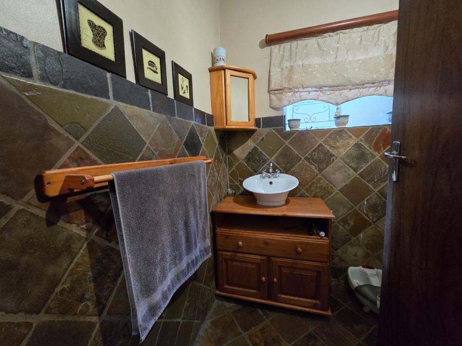 4 Bedroom Property for Sale in Dan Pienaar Free State